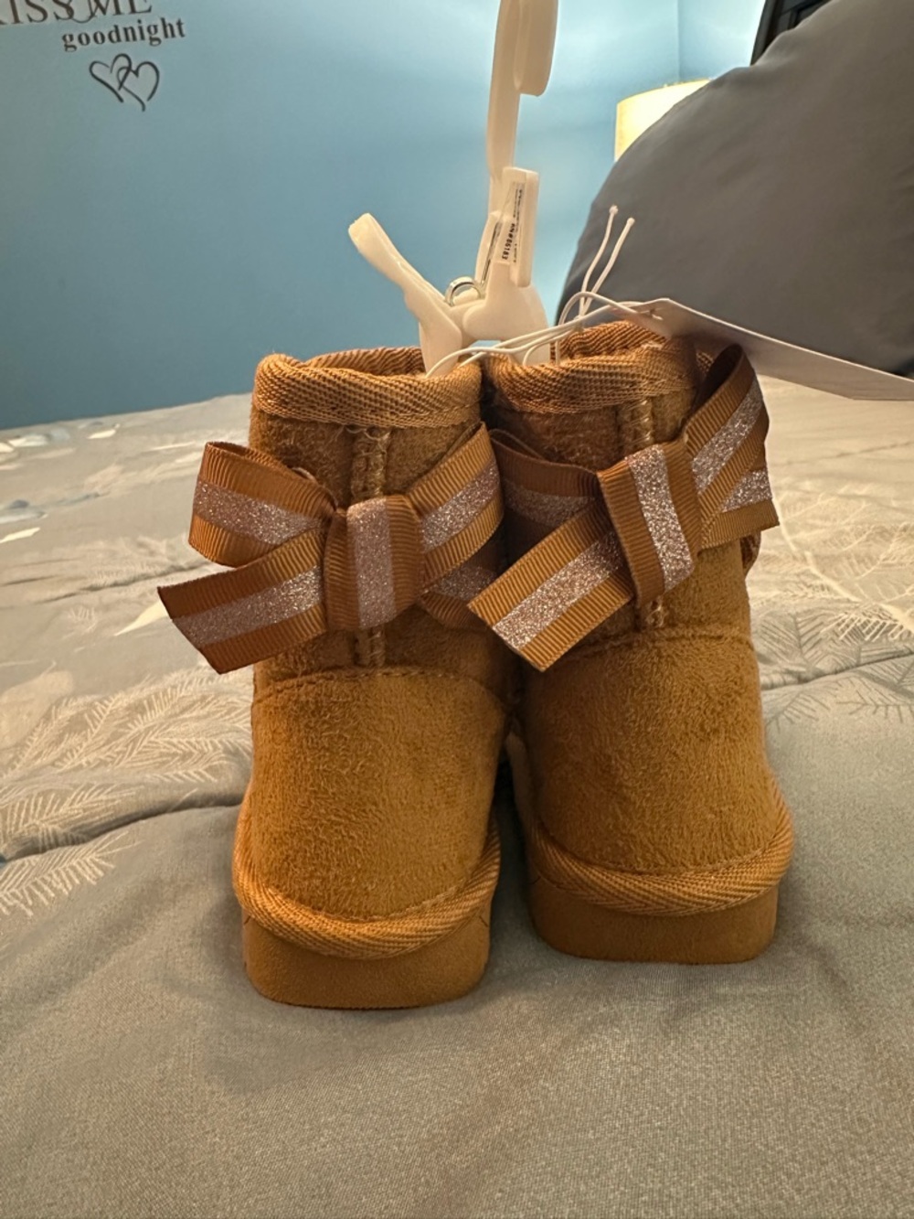 NWTS Capelli New York Cozy Booties in Chestnut Sz 5 Faux Suede Faux Fur - Picture 6 of 9